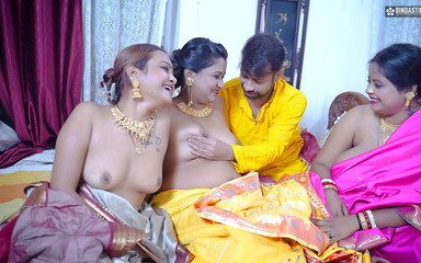 देसी कामुक भारतीय तीन भाभियाँ अपने देवर से भाभी की ग्रुपसेक्स पार्टी की तरह चुदाई करवाना चाहती हैं (हिंदी ऑडियो)