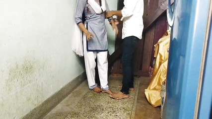 मेरे घर में फिर से भारतीय कॉलेज गर्ल