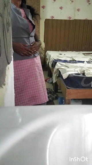 तमिल 18+ छात्र स्वयं सेक्स और कुत्ता