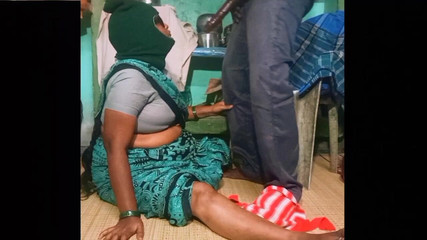 प्रियंका बिग सौतेली आंटी बड़ा लंड ब्लोजॉब