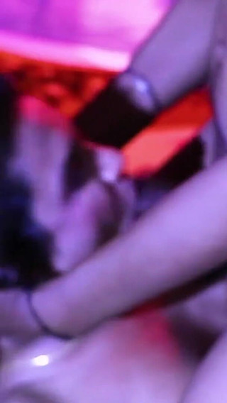 भारतीय सुंदर स्तन लड़की धारू पार्टी सेक्स! साफ़ ऑडियो के साथ