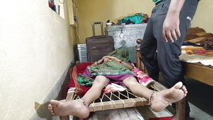 देसी गांव भाभी