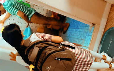 भारतीय सौतेले भाई को हस्तमैथुन करते हुए पकड़ा गया और सौतेली बहन की चुदाई की गई