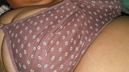 उसके शयनकक्ष संकलन में अकेले देवर के साथ विश्व का सर्वश्रेष्ठ सेक्स