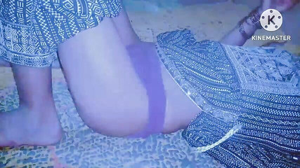 आइसक्रीम के साथ जीजा साली फिंगरिंग