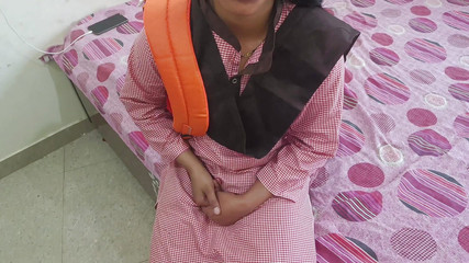 हॉट इंडियन देसी विलेज कॉलेज स्टूडेंट अपने बॉयफ्रेंड के साथ देसी अंदाज में जमकर चुदाई कर रही थी