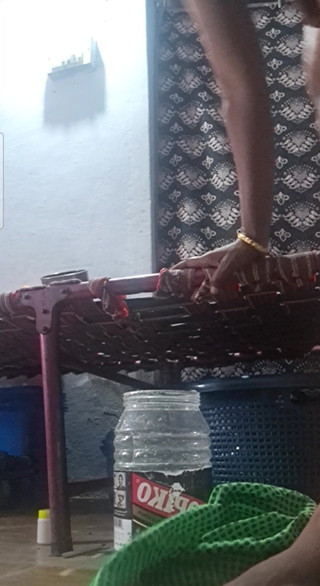 तमिल स्टेपाउंटी फिंगरिंग और यूरिन पासिंग