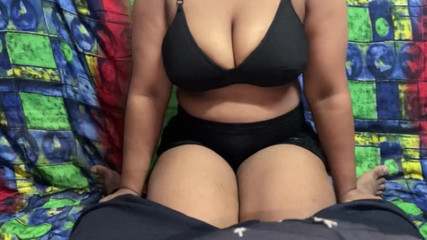 सौतेली बहन को उसके सौतेले भाई के साथ खेलते समय गड़बड़ कर दिया गया, वायरल एमएमएस XXX वीडियो