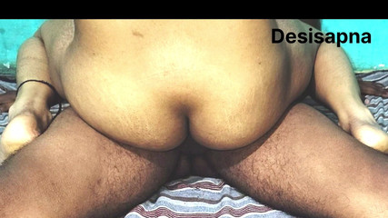 आज मेरी गर्लफ्रेंड ने मुझे अपने घर बुलाया और सेक्स किया।