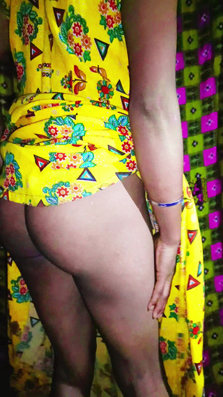 इडियन देसी हाउस वाइफ बड़ी लूट बहुत हॉट खूबसूरत रानी