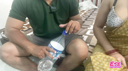 डिलिवरी ब्वॉय बनकर आया भाभी का प्रेमी!