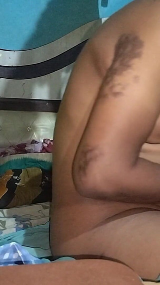 देसी भाभी ने बरसात की रात में अपनी वासना बुझाई