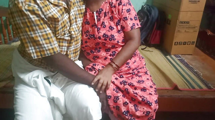 देसी अमेज़िंग विलेज स्टेपाउंटी सेक्सी होममेड