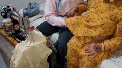 दर्जी के साथ देसी भारतीय भाभी का सेक्स