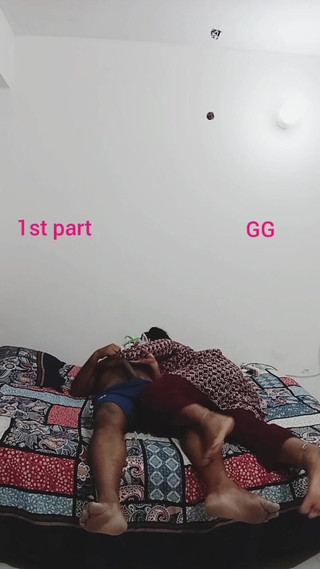 बड़ी गांड वाली भाभी डेबोर को उसके छेद चोदने देती है -गर्लग्रुप