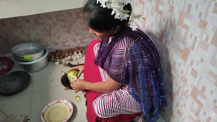 मैंने अपनी भाभी को किचन में चोदा