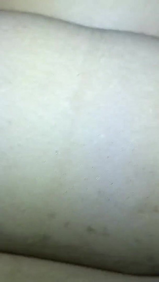 सौतेली माँ ने अपने सौतेले बेटे को काम से पहले उसकी पैंटी में जल्दी से वीर्य निकालने में मदद की