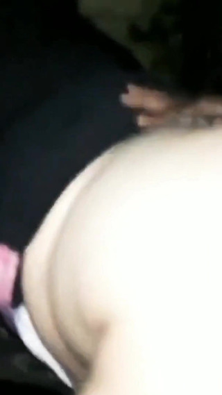 बीबीसी ने मुझे बाहर की तरफ झुकाया और मेरी चूत को जोर-जोर से और तेजी से मसलने लगा