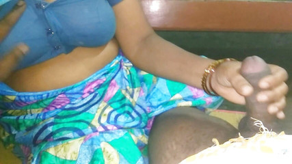 तमिल लड़के के साथ देसी बड़े स्तन स्टेपाउंटी हैण्डजॉब