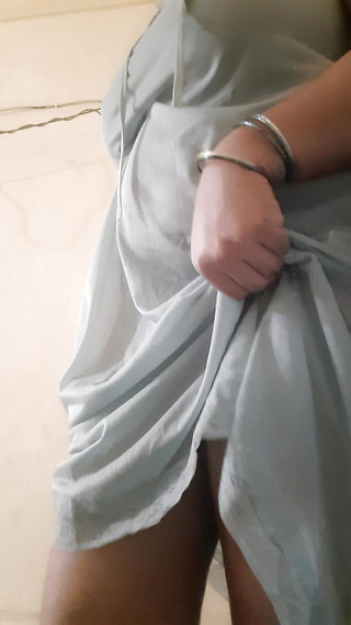 भारतीय सुडौल पत्नी अपने पति के लिए वीडियो कॉल कर रही है भाग 2