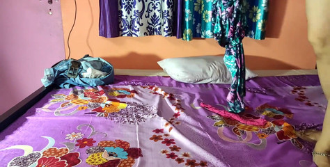 ममता भाभी ने मुझसे कहा कि मेरी पड़ोसन घर में अकेली है, आओ मुझे चोदो