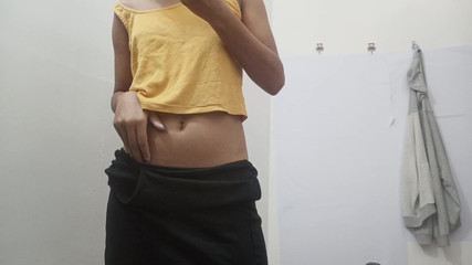 18 साल की किशोर सौतेली बहन