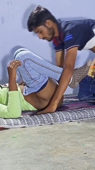 तमिल भारतीय कॉलेज लड़की की क्लास रूम में बॉयफ्रेंड के साथ चुदाई