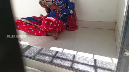 सौतेली माँ को सौतेले बेटे के सामने पोर्न देखते हुए पकड़ा गया