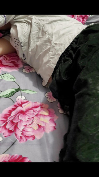 देसी गांव की लड़की का घर पर सेक्स 80