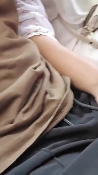 भारतीय बस में चुदाई