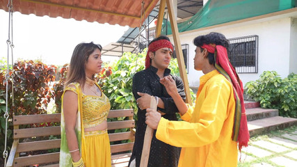 ग्राम प्रधान ने अपनी मालकिन को चोदा और अपना लंड उसके मुँह में डाल दिया