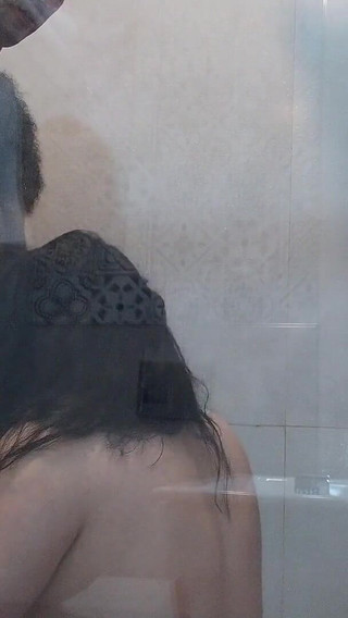 मेरा लंड चाटो और होटल के कमरे में मेरी बड़ी गांड वाली गर्लफ्रेंड को चोदो