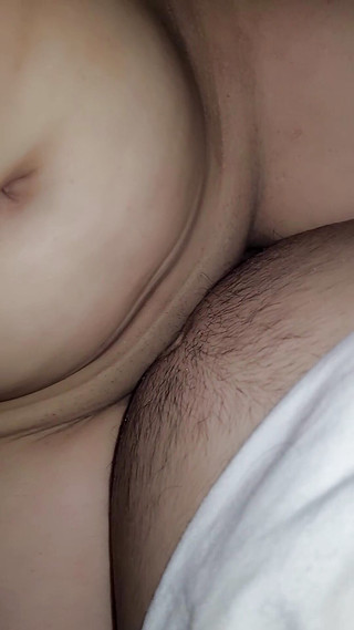 देसी गाँव की लड़की का घर पर सेक्स 2