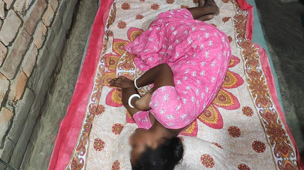 मेरे दिमाग में ज़मीन का एक टुकड़ा मुक्का मारकर मुझे जगाया