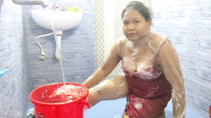 इंडियन हाउसवाइफ सेक्सी लेडी शो भाग 5