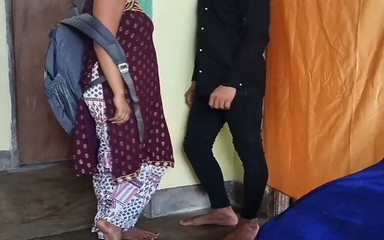 ट्युशन गर्ल की टीचर के साथ चुदाई