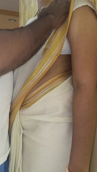 चीटिंग मल्लू स्टेपाउंटी हॉट रोमांस ब्रेस्ट चाट हॉट वायरल वीडियो