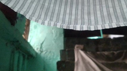 भाभी के भरे हुए स्तन चूसे