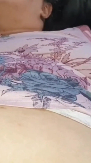 पति जीभ से चोदना, मेरी योनि को जोर से चाटना, पैर हिलाना, कामोन्माद