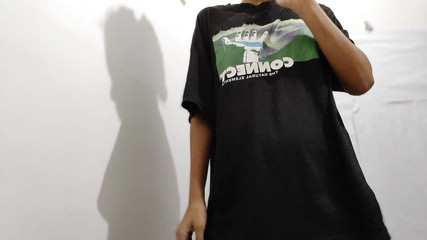 पतली बालों वाली स्कूल किशोरी पतली बिल्ली को आकर्षित करना