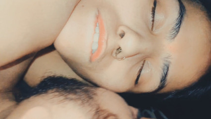 लतिका पति का बड़ा लंड लेती है और चूत में वीर्य बहाती है