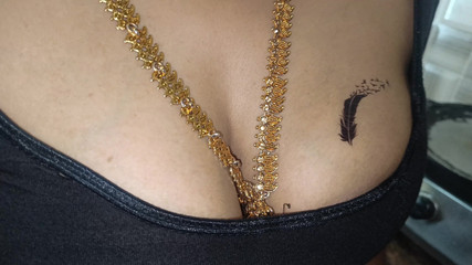 विवाहित महिलाएं हॉट लेस्बियन का आनंद ले रही हैं