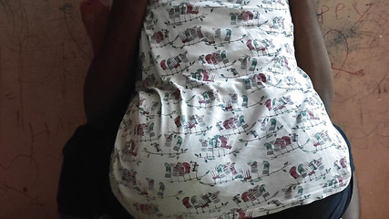 असली तमिल जोड़े को बिल्ली चाटने के बाद जोरदार कंपकंपी वाला चरमसुख प्राप्त होता है