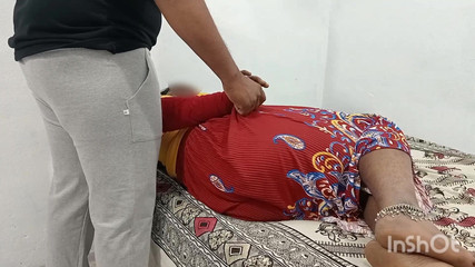 तमिल सौतेली बहन पोर्न देख रही है, सौतेले भाई को पकड़ा गया और जोर से चोदा, वह गंदी बातें करते हुए गर्म कराह रही थी