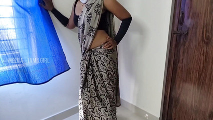 जब सौतेला पिता बाहर गया तो सौतेली माँ ने अपने सौतेले बेटे का हस्तमैथुन किया