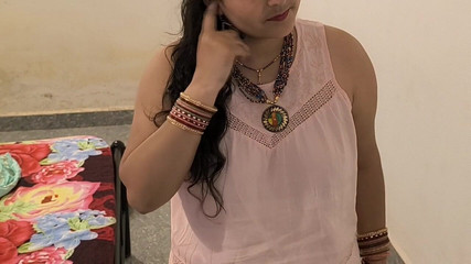 एक होटल में भारतीय युगल रात्रि