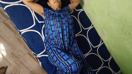 तन्नु भाभी की अपने सौतेले भाई से अफेयर के बाद चुदाई हुई।