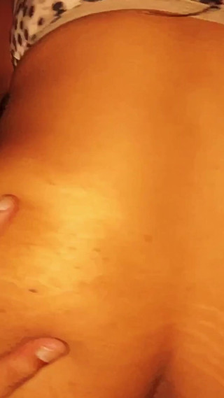 बड़ी गांड वाली भारतीय रानी को डिक की सवारी बहुत पसंद है