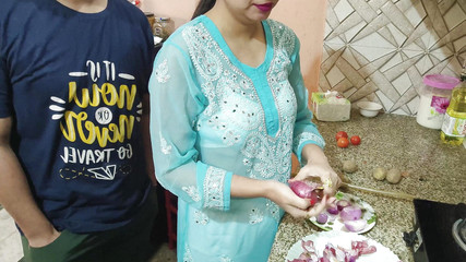 भारतीय देसी महिला को उसके पति ने हिंदी में जमकर चोदा