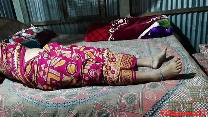 भारतीय गाँव के जोड़े ने एक रात चुदाई की